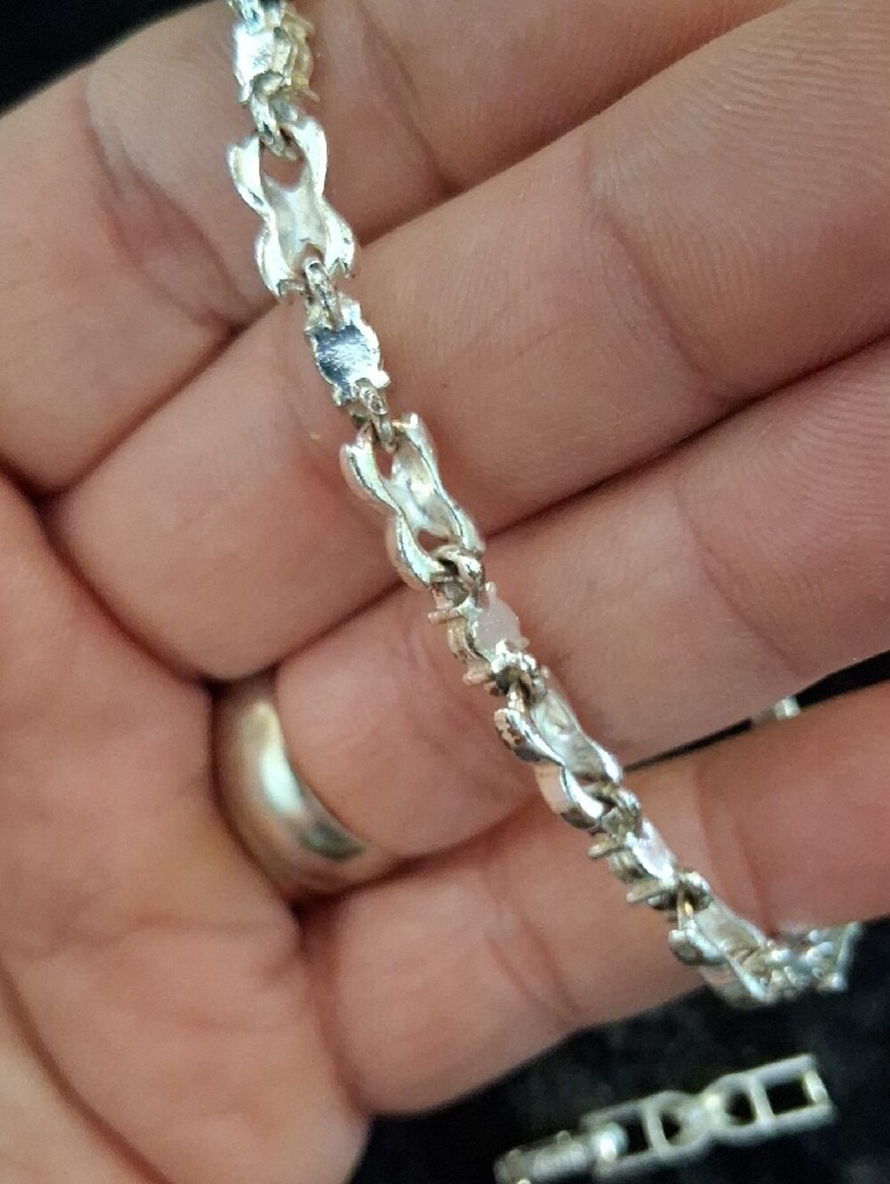 Avon Silver-Tone Linked Cris Cross Bracelet with Clear Crystal Accents - Picture 6 of 7